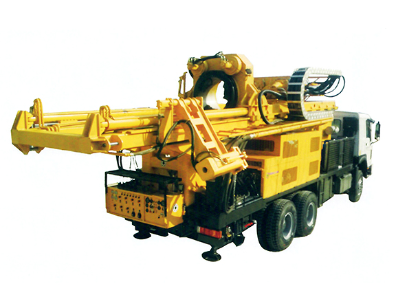 双动力头深孔救援钻机